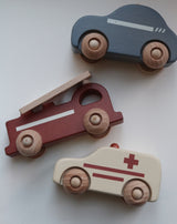 Spielzeug Feuerwehrauto aus Holz